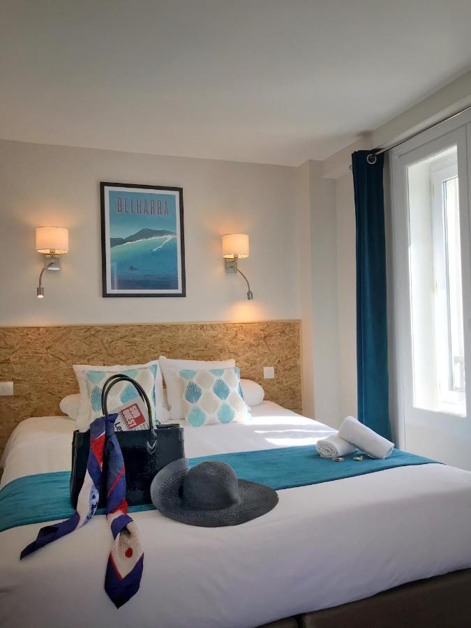 Un Hotel Sur Le Port La Rochelle  Exterior photo