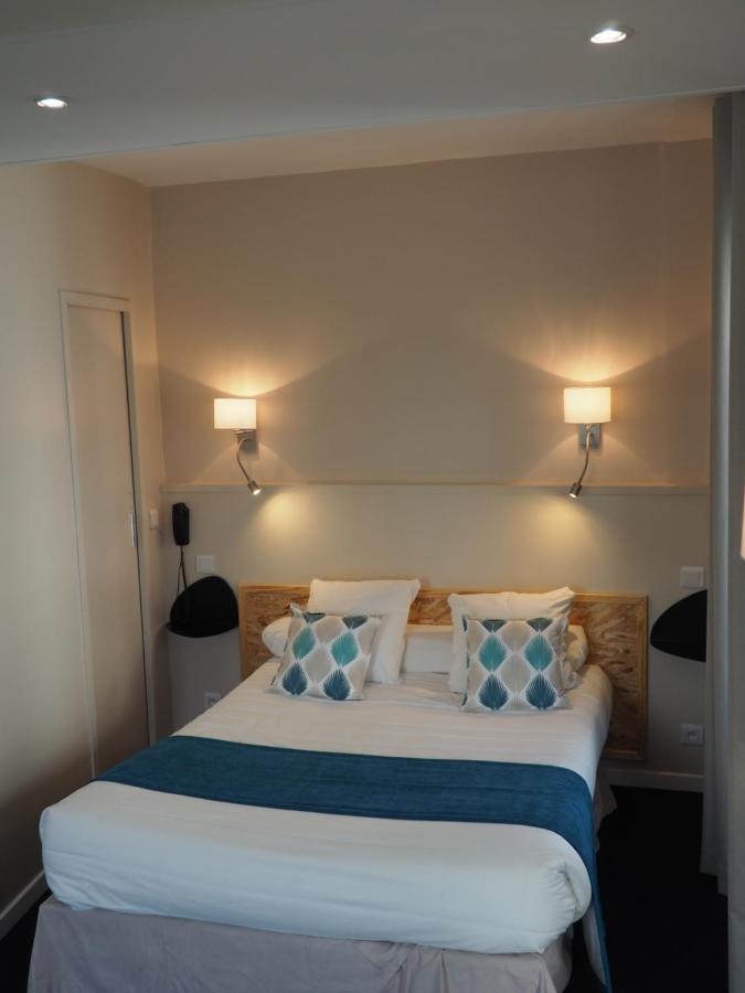 Un Hotel Sur Le Port La Rochelle  Exterior photo